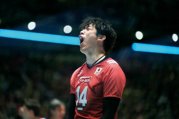 主将として代表を牽引した石川祐希。パリ五輪予選ではコンディショニングに苦しんだ ／ photograph by Yuki Suenaga