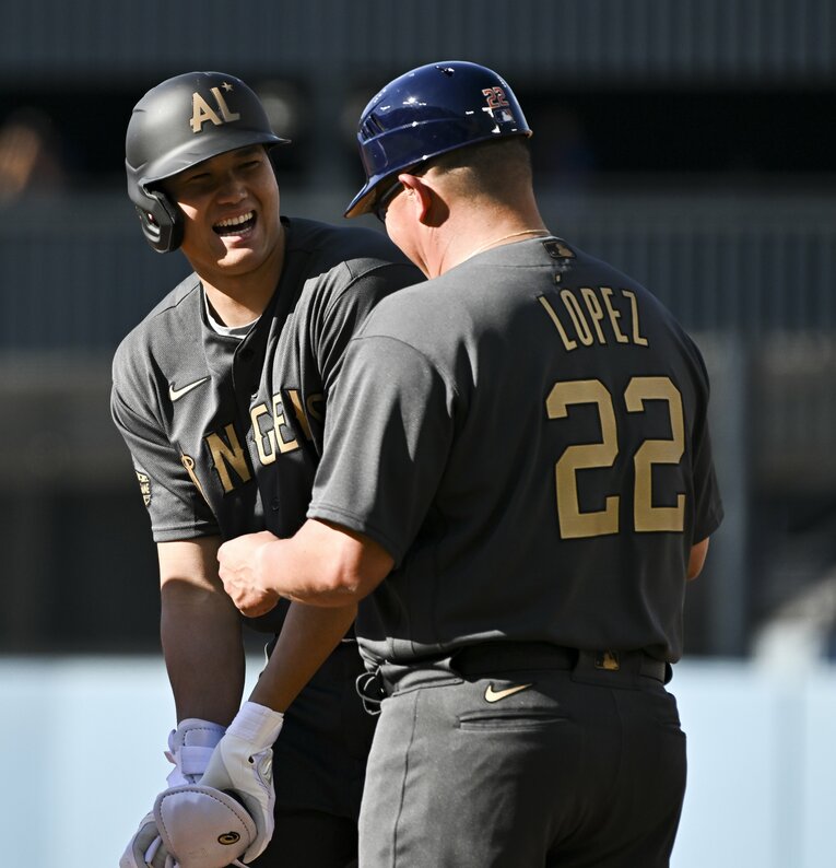 ロペスとニコニコ　©Getty Images