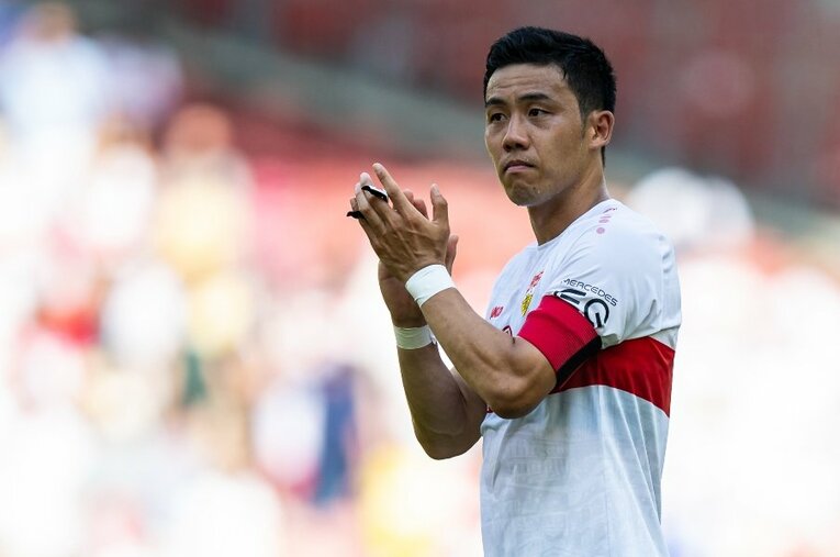 今季も引き続きシュツットガルトでキャプテンを務める遠藤航。クラブのレジェンドであるギド・ブッフバルトもその活躍に期待を寄せる ／ photograph by Getty Images