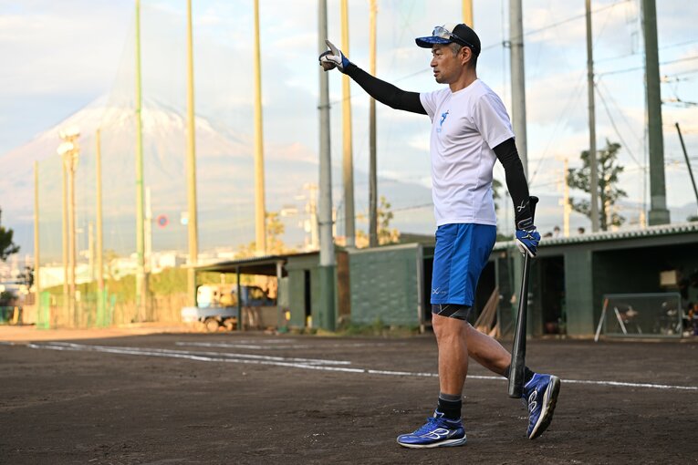 富士高校野球部を指導したイチロー　©Naoya Sanuki