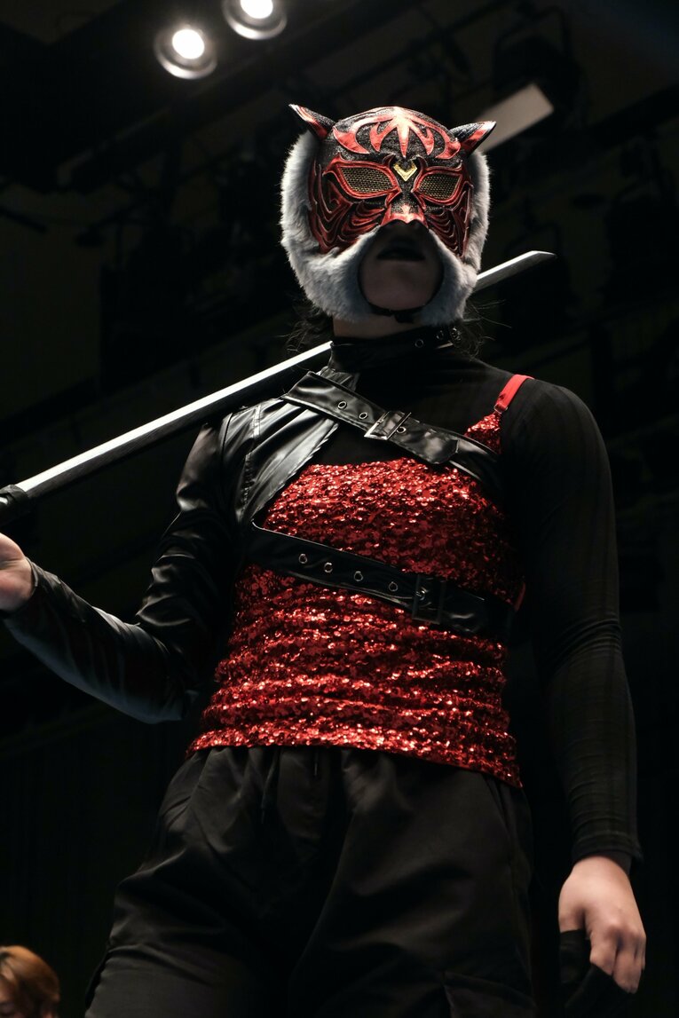 タイガー・クイーンを激怒させた“ヒール殺法”…乱入に凶器攻撃、待望のライバルは何でもありの“闇の軍団”？(22)