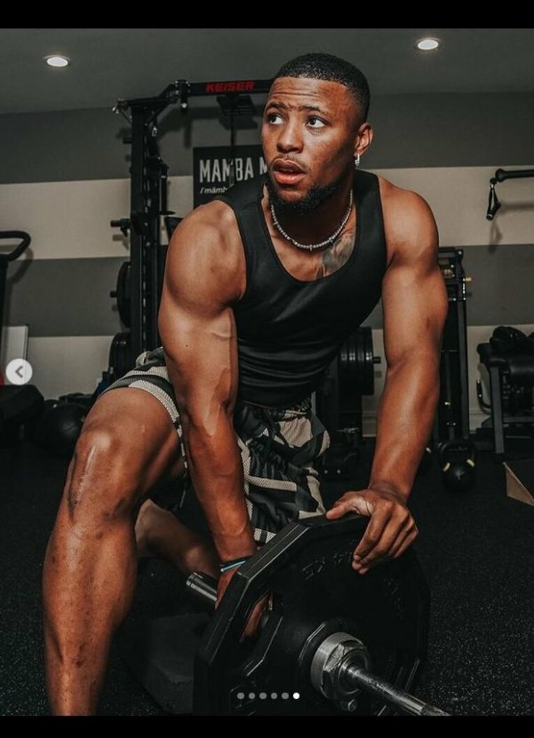 バキバキのフィジカルに定評があるニューヨーク所属のランニングバック、セイクワン・バークリー　NFL公式インスタグラムより