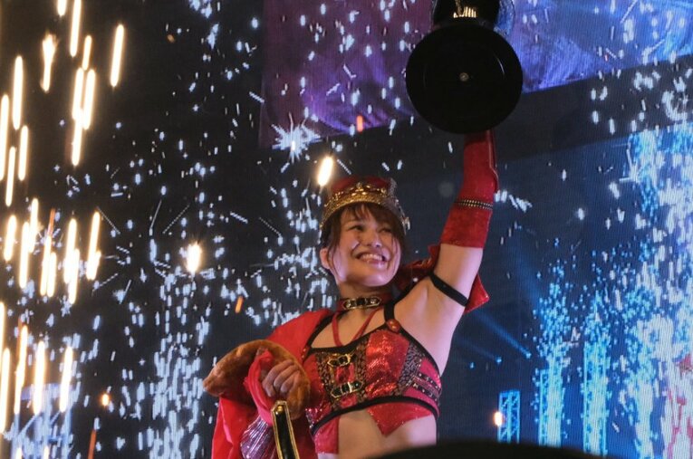 スターダムのリーグ戦、5★STAR GPにて悲願の初優勝を果たした朱里 ／ photograph by Norihiro Hashimoto