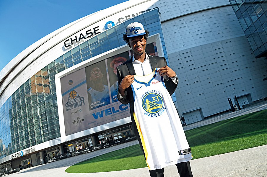 【NBA】トンプソンの大ケガで「ウォリアーズの王朝は終わった」? チーム解体疑惑にGMが反論<Number Web> photograph by Getty Images