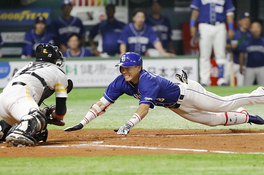 中途半端なビデオ判定は逆効果だ プロ野球界に足りない 第三者の目 プロ野球 Number Web ナンバー