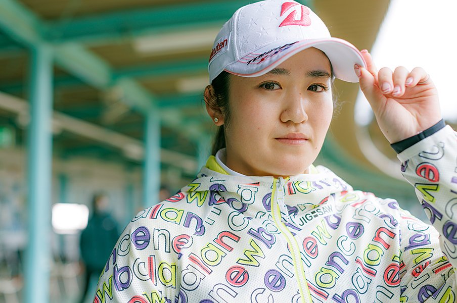 ゴルフ賞金女王も五輪メダルも“過去のこと”…稲見萌寧22歳が語るリアルな目標「全部グリーンに乗せたい。全部勝ちたい」<Number Web> photograph by Kiichi Matsumoto