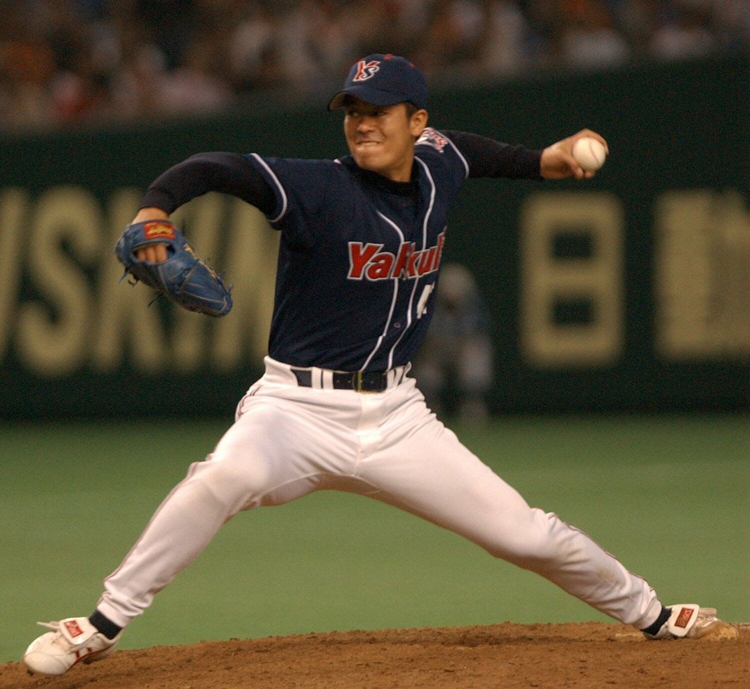 ロッテとヤクルトでプレーした父・充さん ©JIJI PRESS