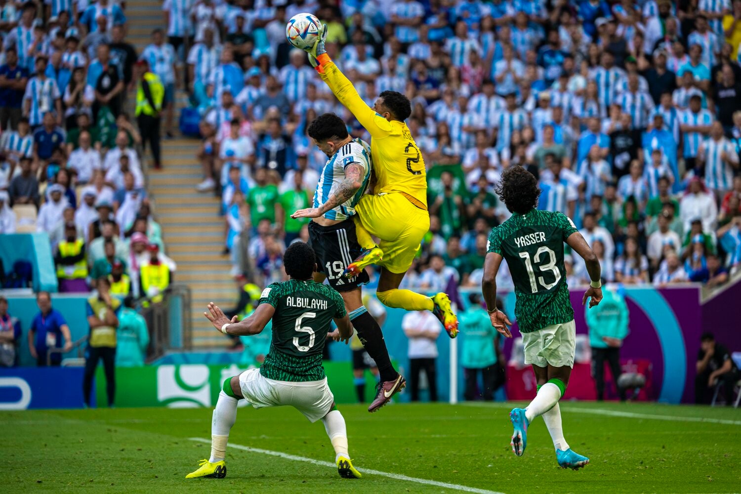 アルゼンチンの猛攻をしのぎ、大金星の立役者となったサウジアラビアのGKアルオワイス ©Takuya Sugiyama/JMPA