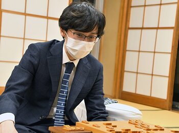 「小3の藤井聡太くんを大泣きさせた」伊藤匠20歳が竜王戦挑戦者に「その度に自分が情けなく思えたが…」17歳時の予言とは〈滝藤賢一似も話題〉＜Number Web＞ photograph by 日本将棋連盟