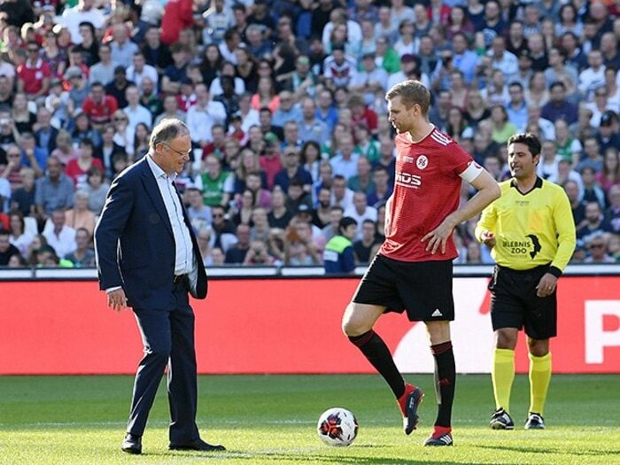 メルテザッカーの引退試合に思うドイツ代表の苦戦と問題の根本。<Number Web> photograph by Uniphoto press