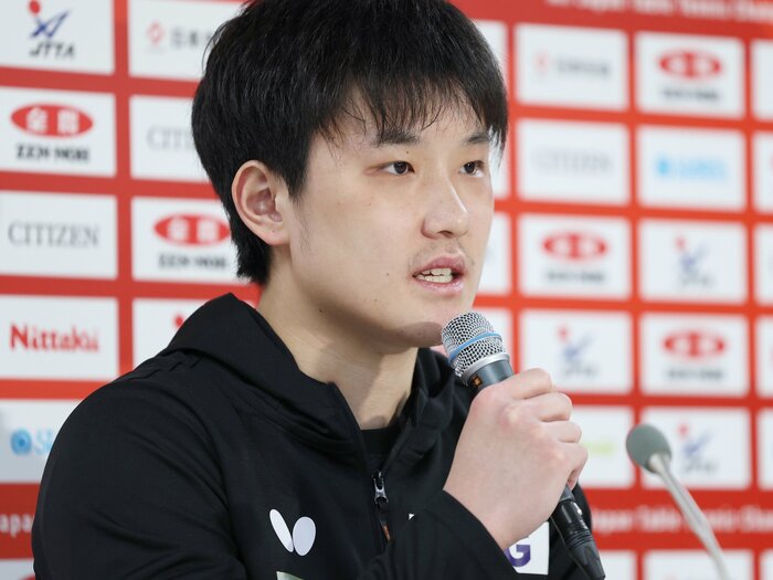 卓球・張本智和が異例の表明「選手に配慮があるリーグであってほしい」“独自ルール問題”最大の論点とは？ SNSの言葉に表れた“いら立ち”の背景＜Number Web＞ photograph by JIJI PRESS