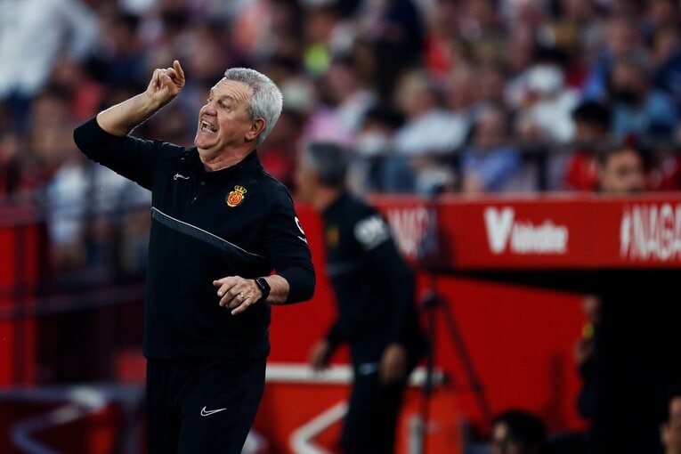 「クボ、ユニホームお願い」来季のレアル去就報道が出てもマジョルカで愛される久保建英…「残留か降格の最終節」で輝くか〈撮影者の視点〉(7)