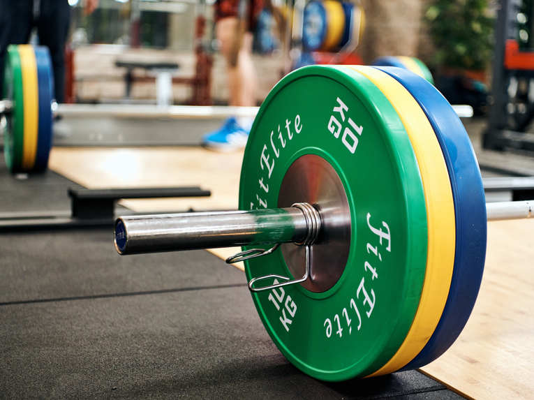 直径45cmで統一されたプレートはこだわり　©︎Ichisei Hiramatsu