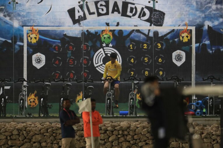 29日、別メニューをこなす遠藤　©Kazuo Fukuchi／JMPA