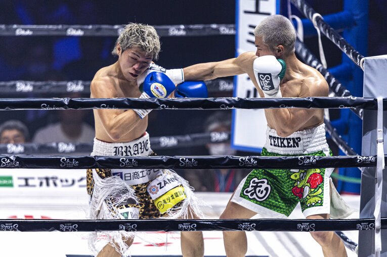 那須川天心vs.与那覇勇気　©Takuya Sugiyama