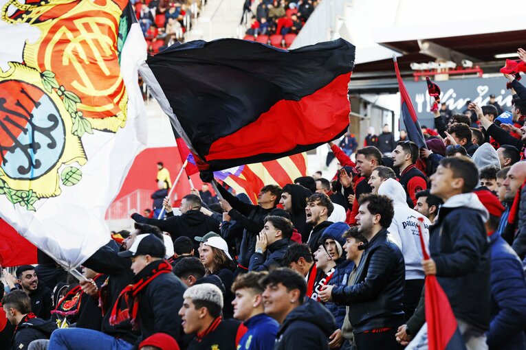 ゴール直後には、ゴール裏サポーターから大きな浅野コールが飛んだ