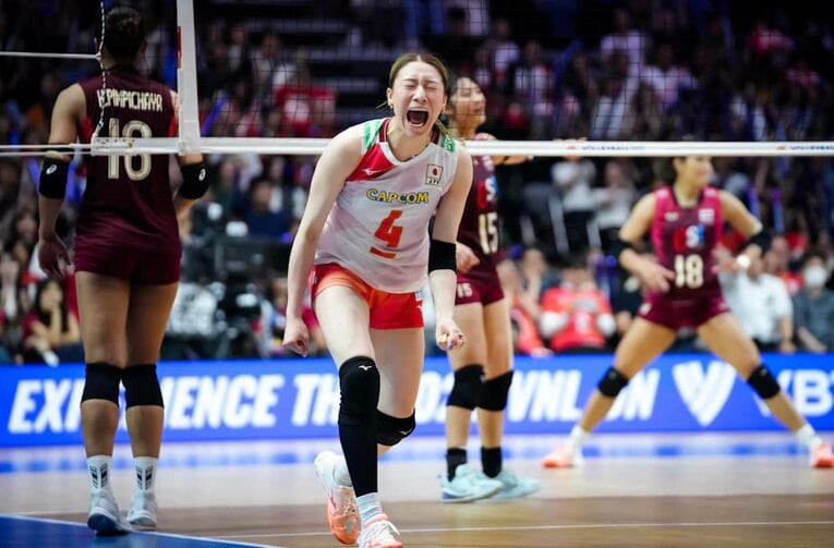 石川真佑（VNLタイ戦）　©︎Volleyball World