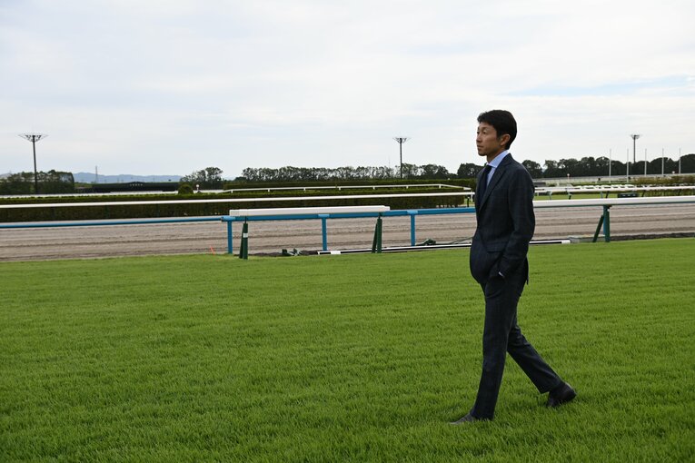 2023年の武豊。50代を迎えてなお引き締まったスタイルを誇る　©Naoya Sanuki