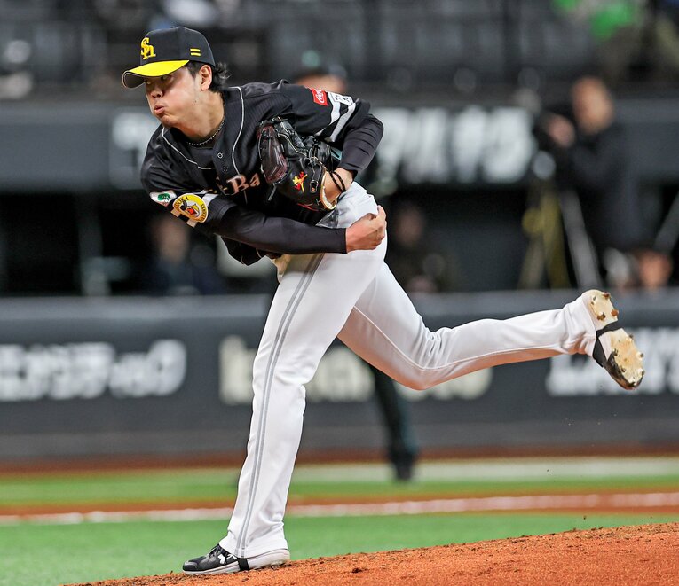 「まぁ、ホークスボディになりたかったので」 ©JIJI PRESS