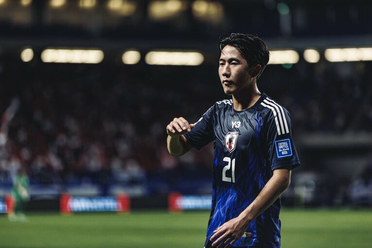 2025年、A代表での堂々たるプレーぶり…写真はまだまだ続きます　©Kiichi Matsumoto