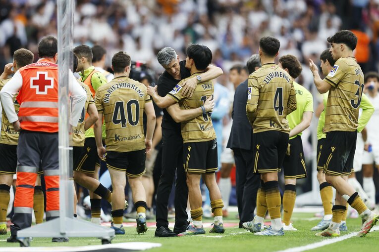 久保建英23歳vsモドリッチ39歳「吹っ飛ばし、抜き去った」後の敬意…“マドリー栄光の10番”涙と笑顔の別れ「好きになった言葉を」(16)