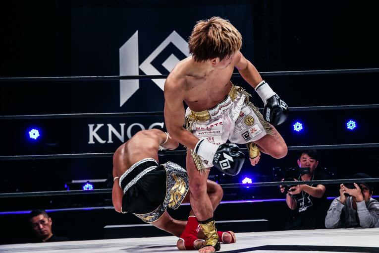 2016年12月5日の『KNOCK OUT vol.0』、那須川天心のバックスピンキック　©Susumu Nagao