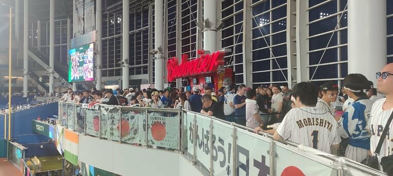 外野席の日本応援団©Hiroaki Sawada