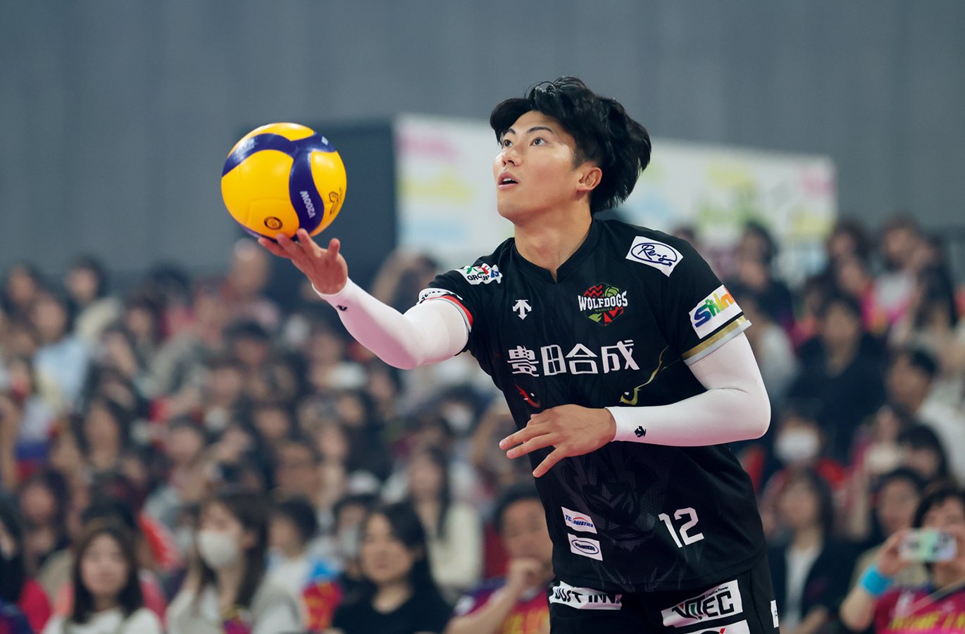 ビーチに専念するか、教員になりたいと思っていた」バレーボール界の