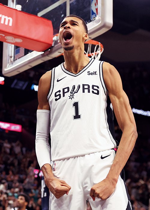 NBAレギュラーシーズン開幕戦でデビューしたウェンバンヤマは15得点、5リバウンド、2アシストを記録した