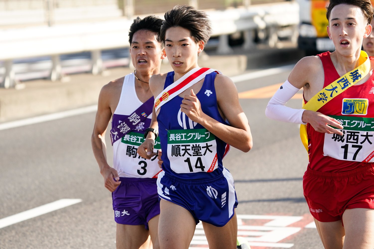 大学駅伝デビューとなった昨季の全日本駅伝では1区で快走。区間賞を獲得した　©AFLO