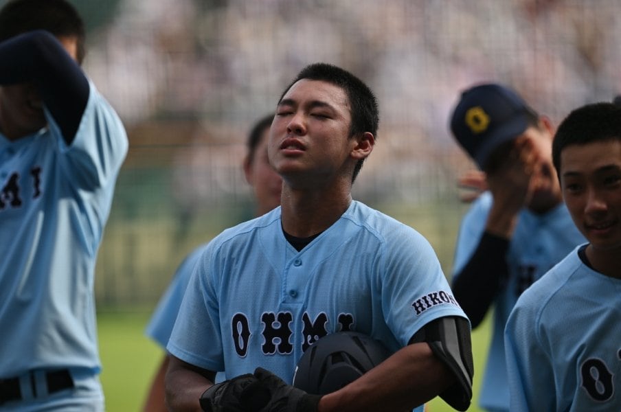 近江の控え投手に「思いっきり抱きしめたる！」 劇的満塁弾、高松商との激闘…スタンド挨拶後に”主人公”山田陽翔が流した“涙の理由”＜Number Web＞ photograph by Hideki Sugiyama