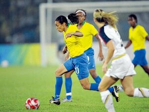 ブラジル、最底辺の暮らしから……。“サッカーの女王”マルタが語る成功譚。