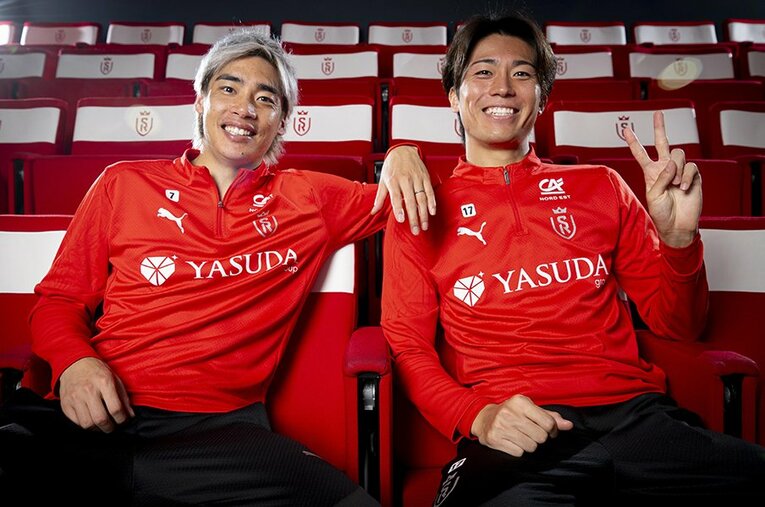 伊東純也と中村敬斗。日本代表とフランスのスタッド・ランスで活躍する2人を、トルシエは高く評価する ／ photograph by L'EQUIPE/AFLO