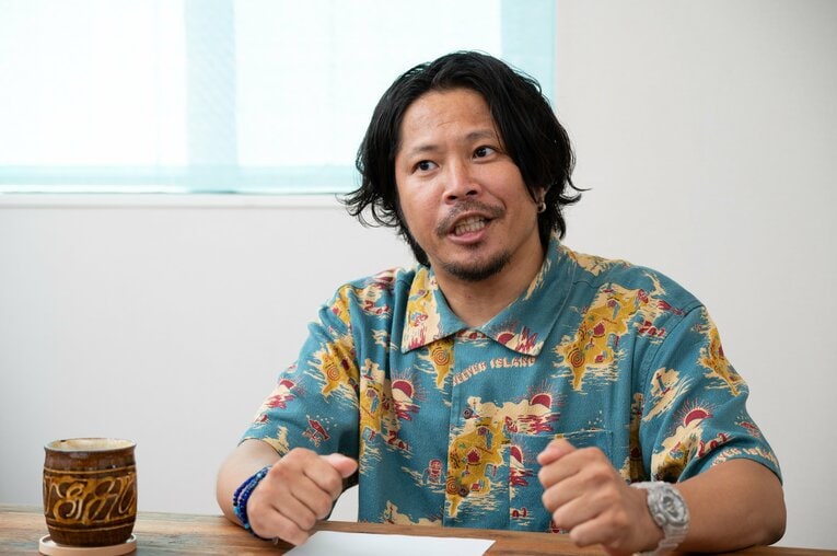 さまざまな専門家への取材を行ったという　©Tadashi Hosoda