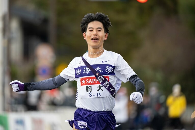 見事な走りで駒澤大の往路優勝に貢献した5区・山川拓馬　©Nanae Suzuki