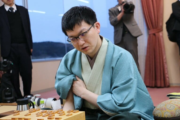 王将戦第5局、激選後の2人の様子（写真は右に続きます）　©Shintaro Okawa