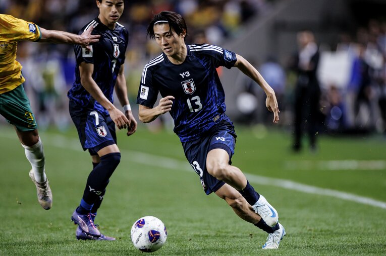 中村敬斗と三笘薫のダブル起用は、今後のオプションとして期待がかかる　©Kiichi Matsumoto