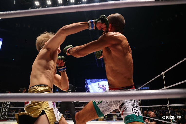 朝倉海vsフアン・アーチュレッタ　©RIZIN FF