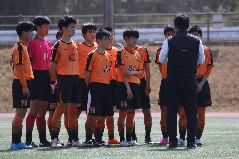 練習試合に臨む高川学園サッカー部　©︎Takahito Ando