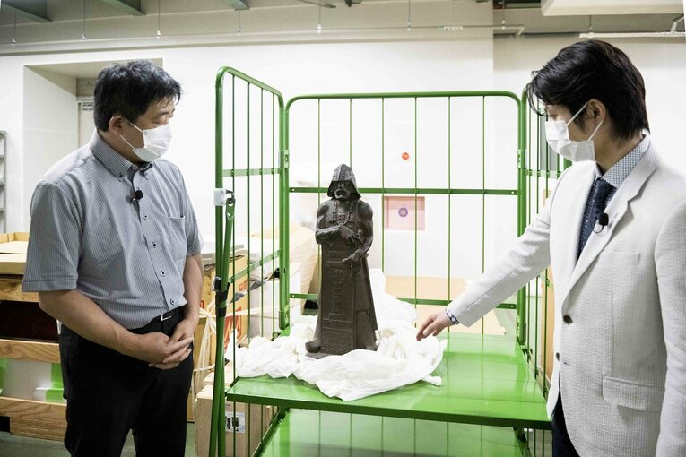 日名子実三が制作した「明治神宮水上競技大会」のトロフィー　©Asami Enomoto