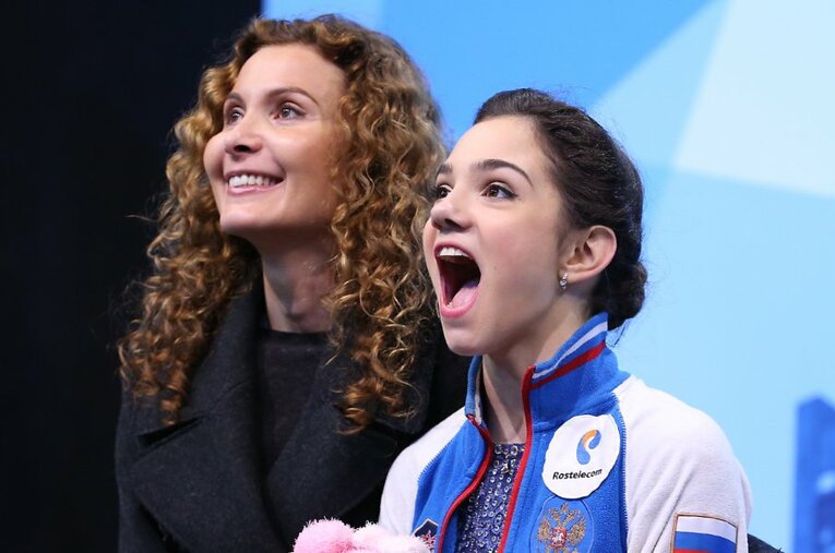 北京五輪で注目を集めた女子フィギュア、ロシアのエテリ・トゥトベリーゼコーチ ／ photograph by Getty Images