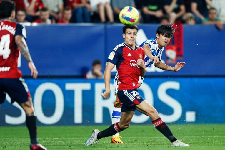 「タケ、今日はお前の日になる」と監督に送り出された通り…久保建英21歳の7点目→“MVP後ひっそり行動”をカメラマンは見た(26)