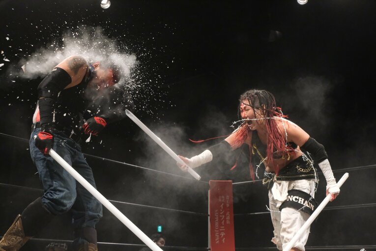 元パティシエが蛍光灯で殴り合い…“デスマッチアマゾネス”山下りなの媚びない魅力「犯罪以外なら何してもいい」 米国で男子相手に王座獲得(88)