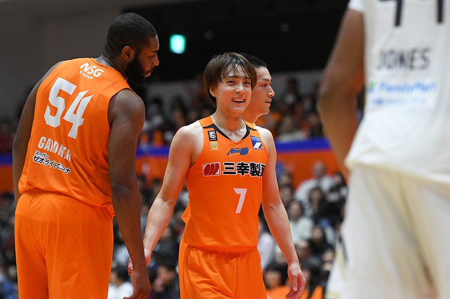 今季Bリーグ最大のサプライズ!?中地区首位の新潟を導くベテラン力。<Number Web> photograph by B.LEAGUE