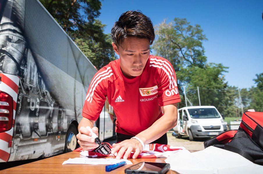 遠藤渓太が日本人3番目の“神”に。鉄のウニオンで期待される役割とは。<Number Web> photograph by Getty Images