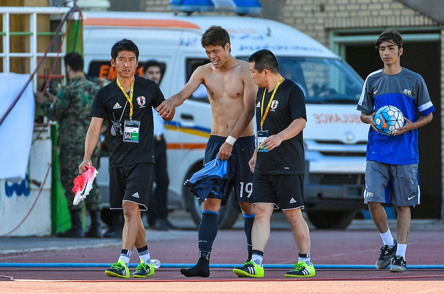 ハリルジャパンは合宿で練習しすぎ イラク戦で怪我人続出の根深い理由 サッカー日本代表 Number Web ナンバー
