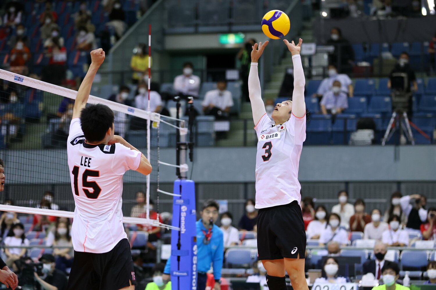 昨年9月のアジア選手権でも李（左）とのコンビネーションは光っていた　©Yohei Osada/AFLO SPORT