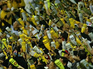 特典目当て? それとも球団への愛!?プロ野球ファンクラブの正しい選び方。