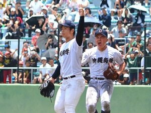 「もう投げる場所がない」弱気発言の6日後…沖縄尚学・末吉良丞“まさかの復活”に密着「末吉を完璧に守った」比嘉公也監督がニンマリした“ある瞬間”