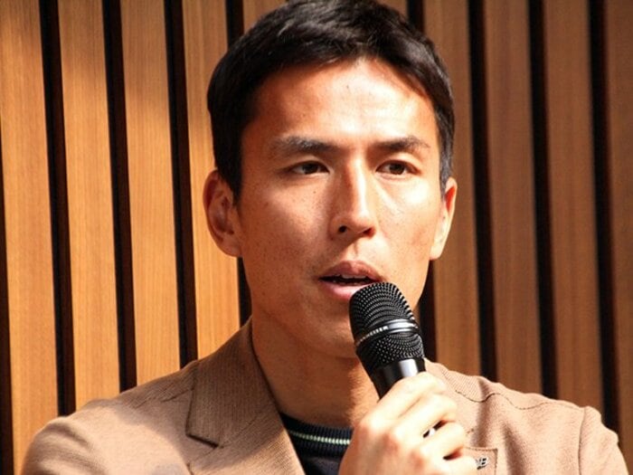 「もう少し…」長谷部誠41歳ドイツでの“7時出勤→19時退勤”コーチ生活を語る「上手くいかないことがたくさん…すごく嬉しい」なぜなのか＜Number Web＞ photograph by NumberWeb